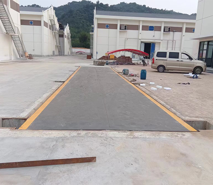 惠州儲(chǔ)備糧庫(kù)3.4米x18米-120噸數(shù)字電子地磅