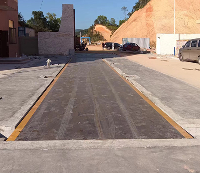 揭陽(yáng)儲(chǔ)備糧庫(kù)3.4米x18米-120噸數(shù)字電子地磅